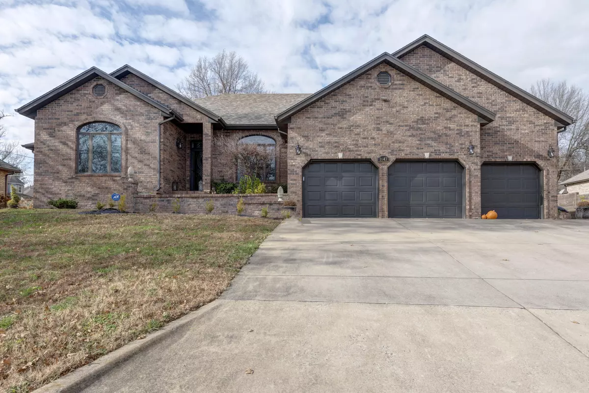 Springfield, MO 65809,1647 S Chapel DR