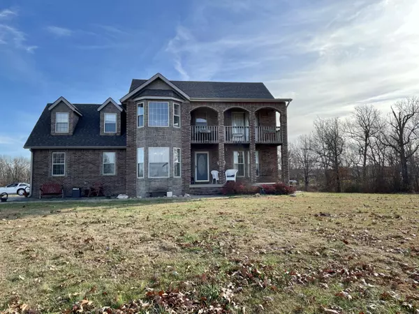 2024 Dark Valley RD, Marshfield, MO 65706