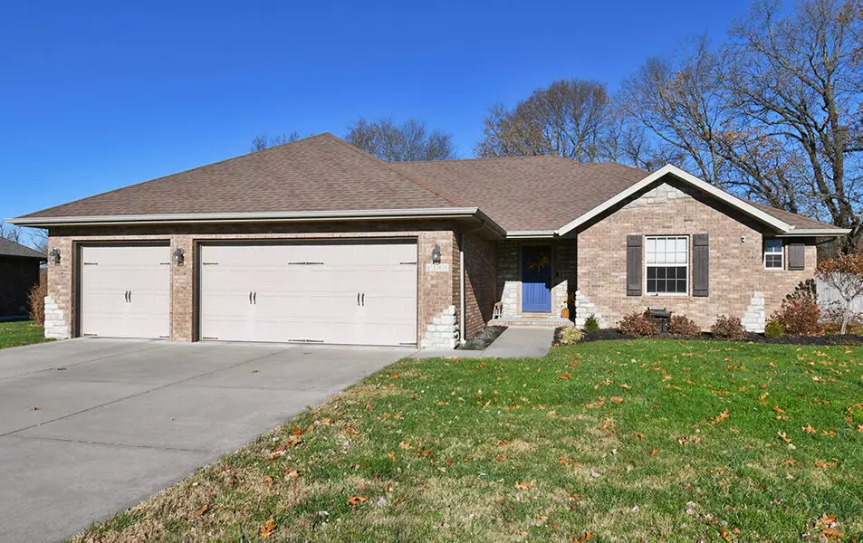 1105 W Bryce LN, Nixa, MO 65714