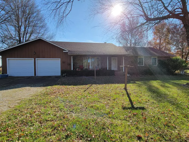 5773 Highway 37, Pierce City, MO 65723