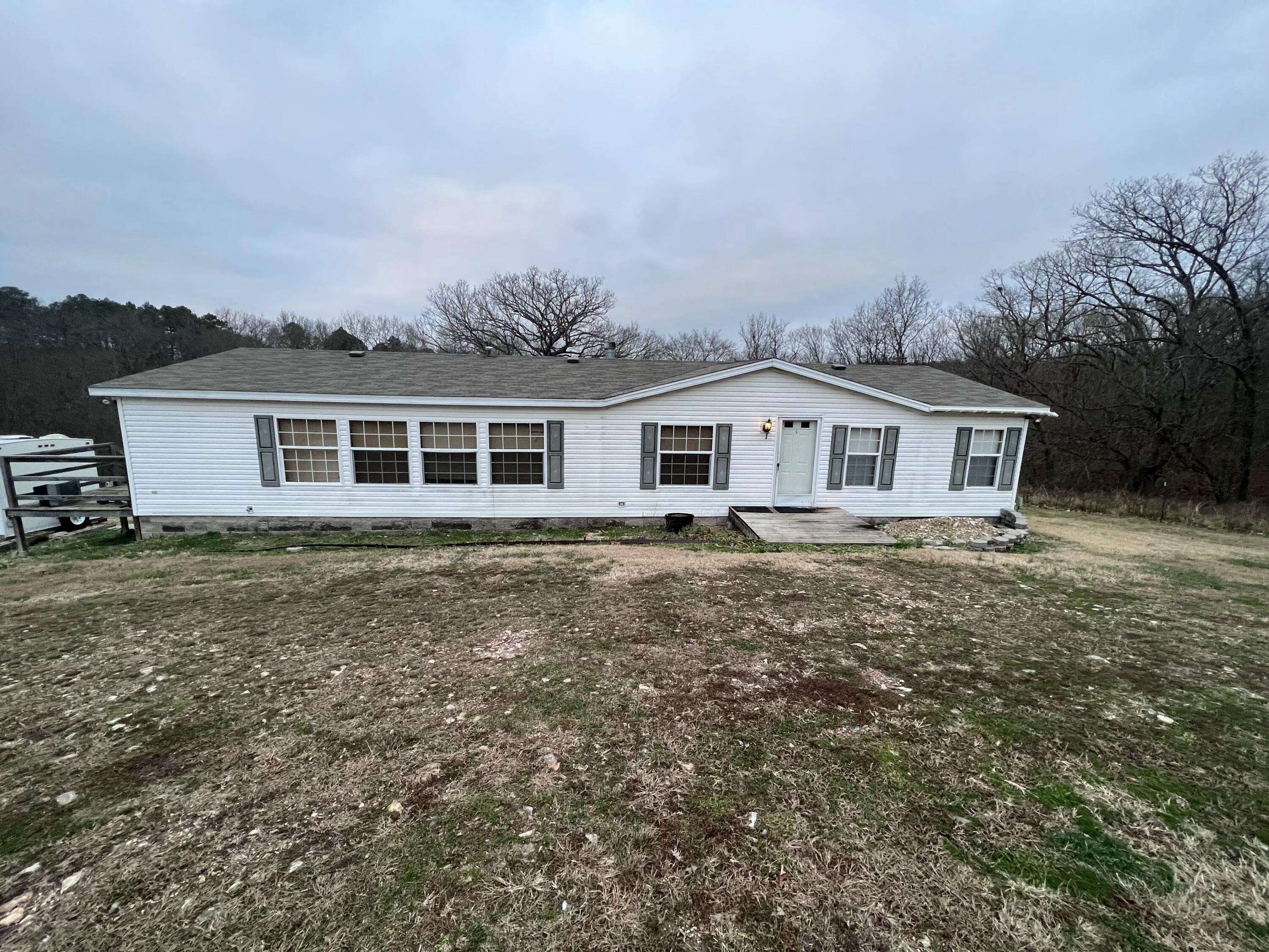 Seligman, MO 65745,1183 White Oak RD