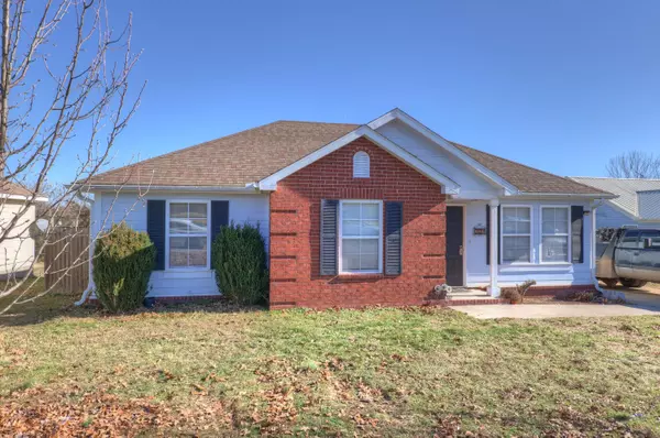 234 S School, Goodman, MO 64843