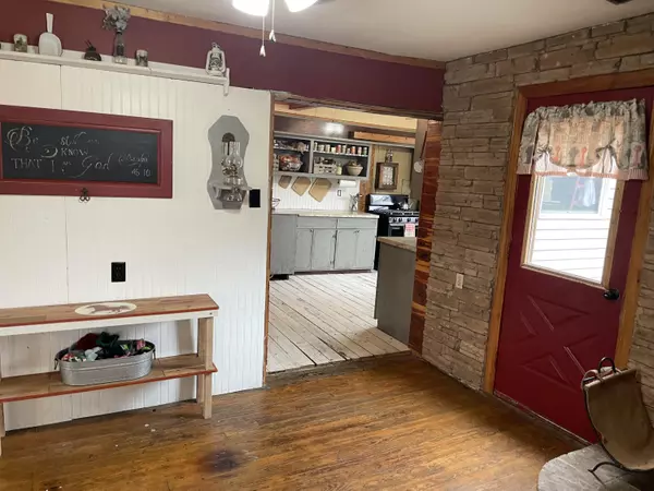 Noel, MO 64854,54 Beaudry LN