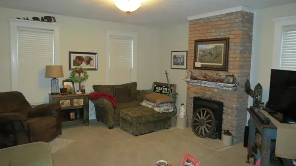 Lockwood, MO 65682,200 W 10th Street ST