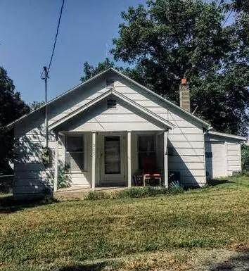 205 Solomon ST, Ava, MO 65608