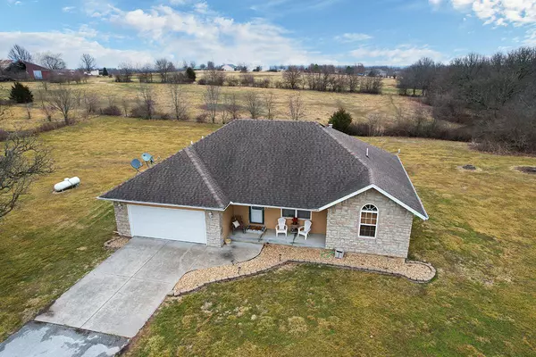 Clever, MO 65631,300 Bird Dog RD