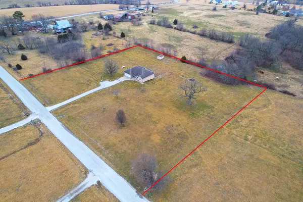 Clever, MO 65631,300 Bird Dog RD