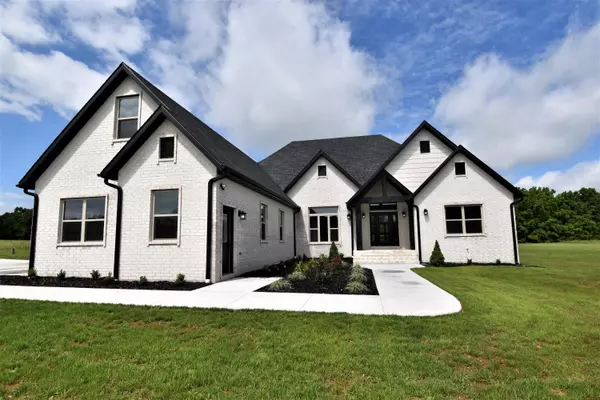 10436 Lawrence 1162p,  Mt Vernon,  MO 65712