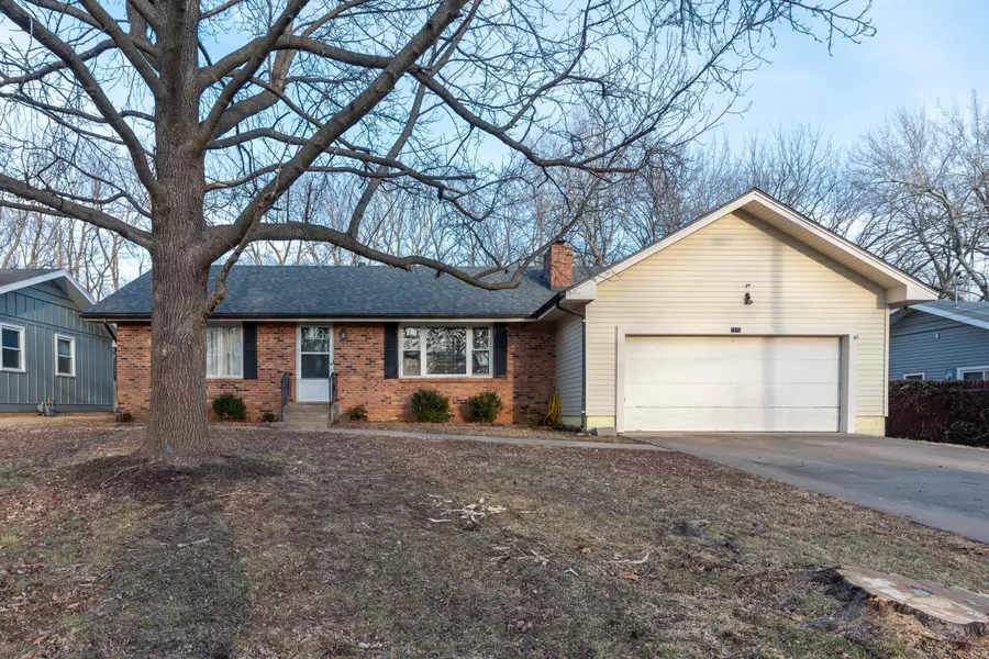 3172 S Ferguson AVE, Springfield, MO 65807