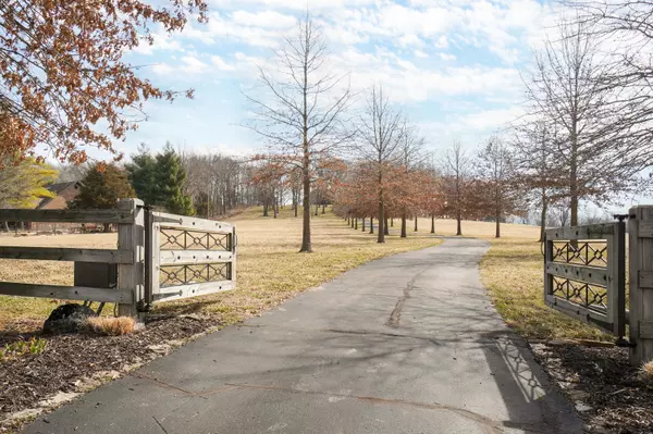 Rogersville, MO 65742,2884 S Farm Rd 219