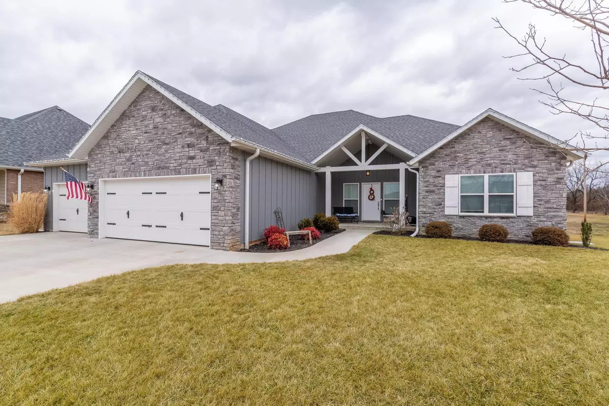 Nixa, MO 65714,729 N Fox Hill CIR