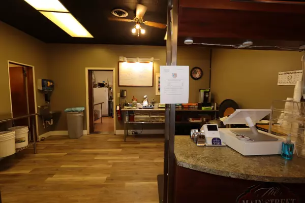 Galena, KS 66739,413 S Main ST