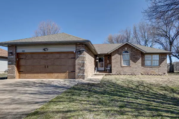 100 Holly Ridge RD, Willard, MO 65781