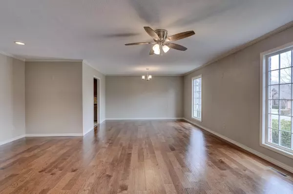 Joplin, MO 64801,206 S Morgan DR