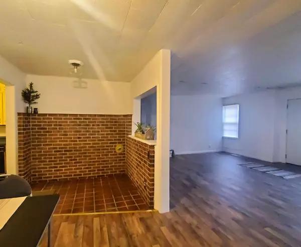 West Plains, MO 65775,1410 W 3rd ST