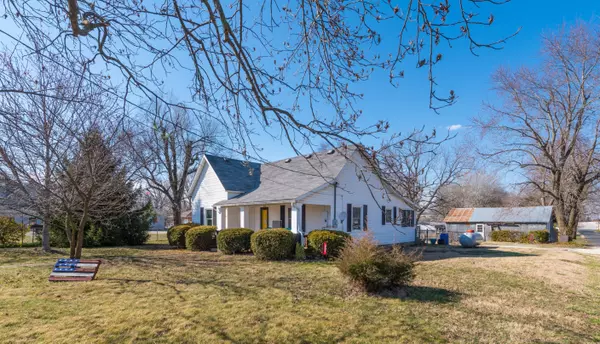 Sparta, MO 65753,201 N Oak AVE