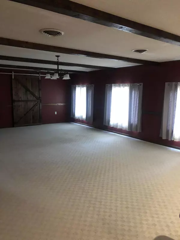 Ava, MO 65608,1302 Valley AVE