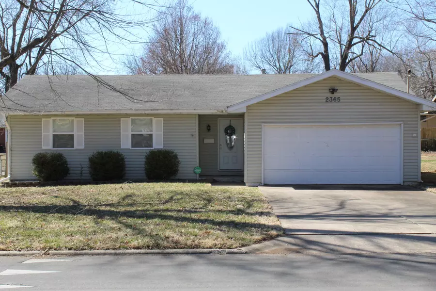 2365 S Dollison AVE, Springfield, MO 65807