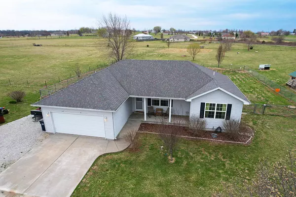 1634 E 541st RD, Brighton, MO 65617