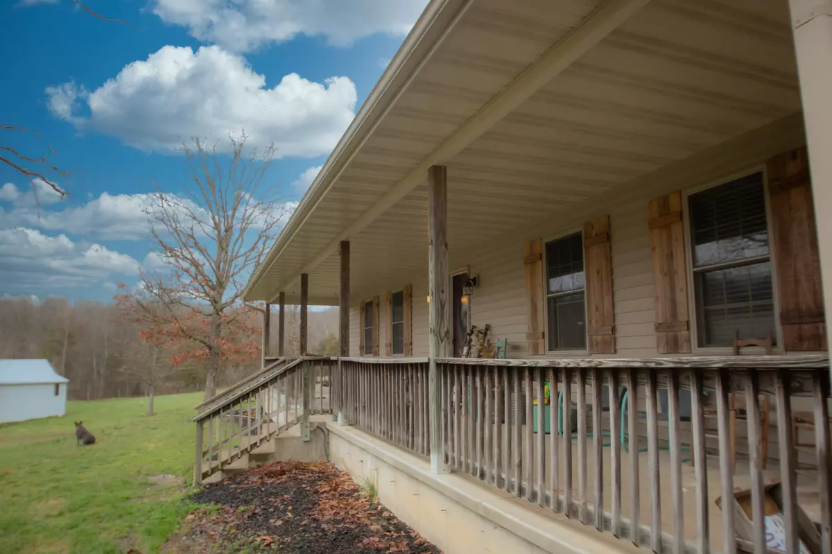 Chadwick, MO 65629,481 Guffy RD