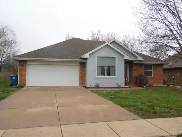 3619 S Lexus AVE, Springfield, MO 65807