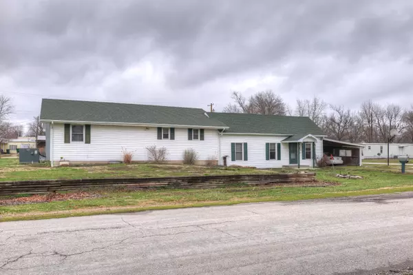 121 Lexington, Jasper, MO 64755