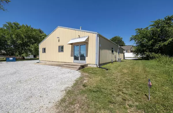 Willard, MO 65781,102 S Perryman ST