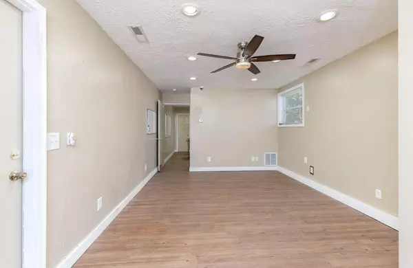 Willard, MO 65781,102 S Perryman ST