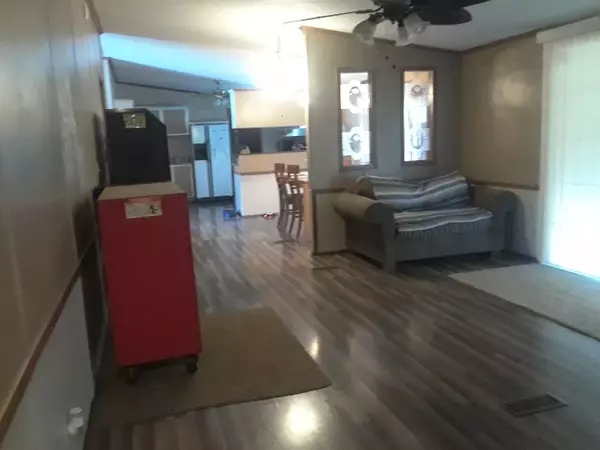 Granby, MO 64844,1043 City Limit RD