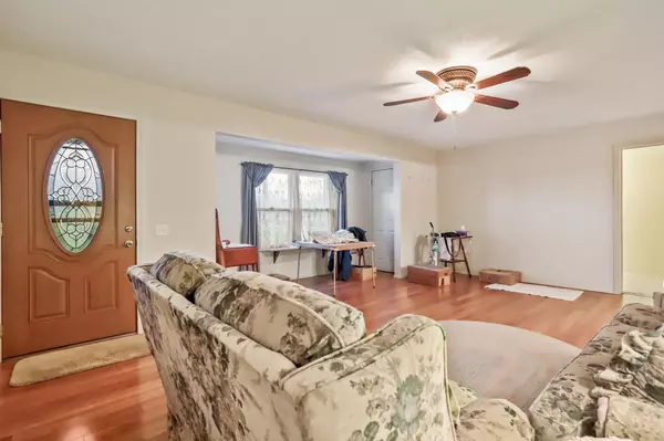 Dora, MO 65637,1054 County Road 6160