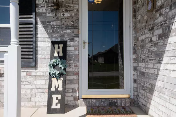 Republic, MO 65738,1347 S Illinois AVE