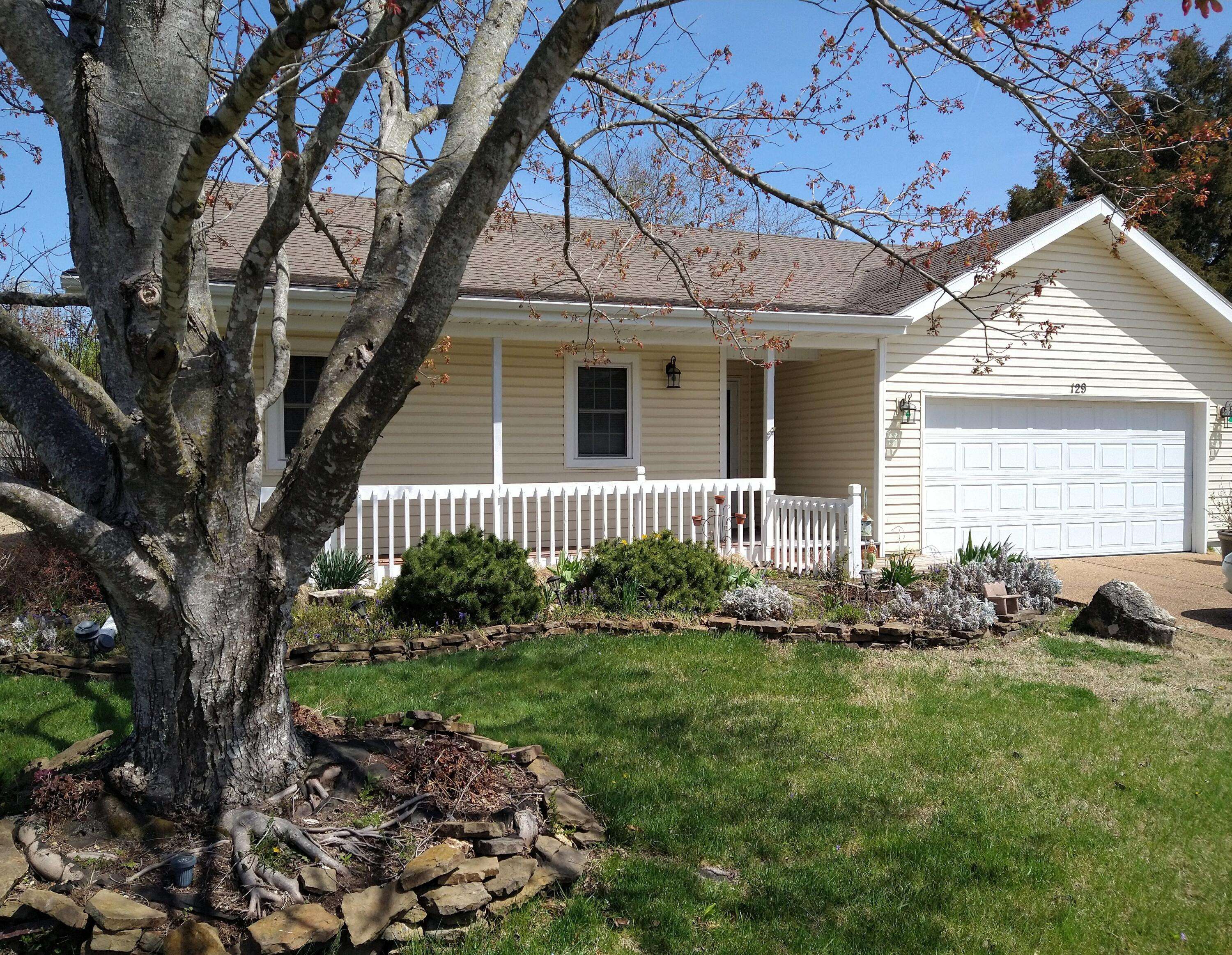 129 Lancashire DR, Branson, MO 65616