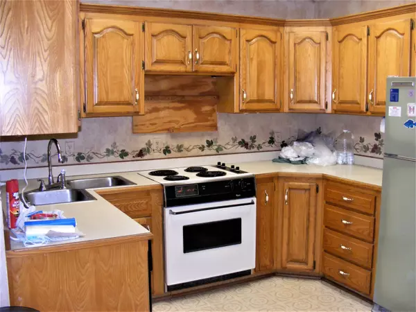 Ozark, MO 65721,605 E Elm ST