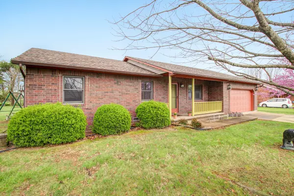 514 Sleepy Meadow DR, Mt Vernon, MO 65712