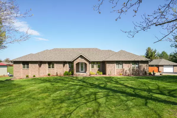 Ozark, MO 65721,3902 Quail Run RD