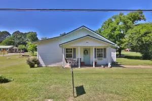 Alton, MO 65606,405 Highway P