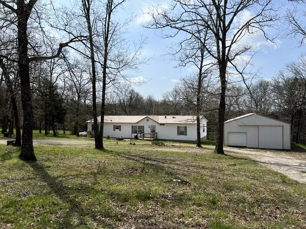 Forsyth, MO 65653,460 Davis RD