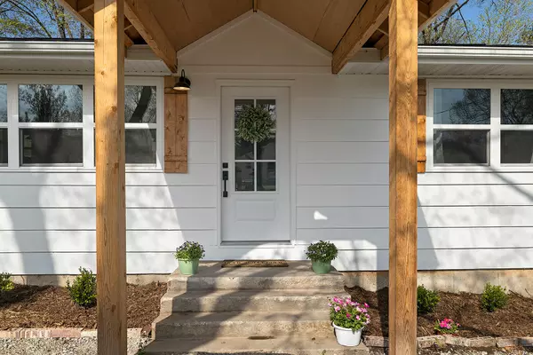 Galena, MO 65656,110 2nd ST