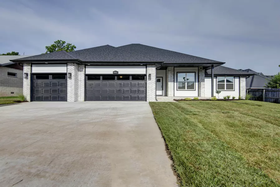 4937 S Ridgecrest DR, Battlefield, MO 65619