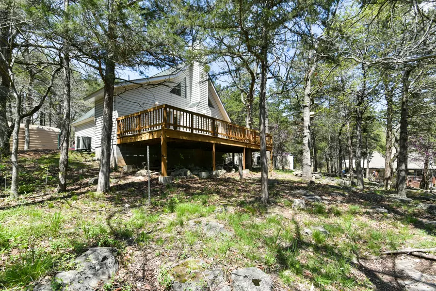 18507 Cougar LN, Eagle Rock, MO 65641