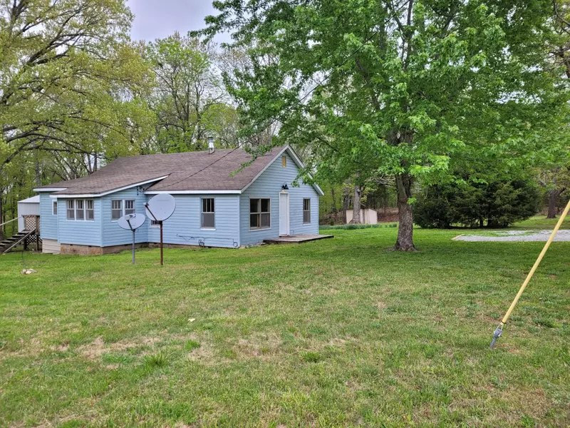 24243 State Highway N HWY, Squires, MO 65755