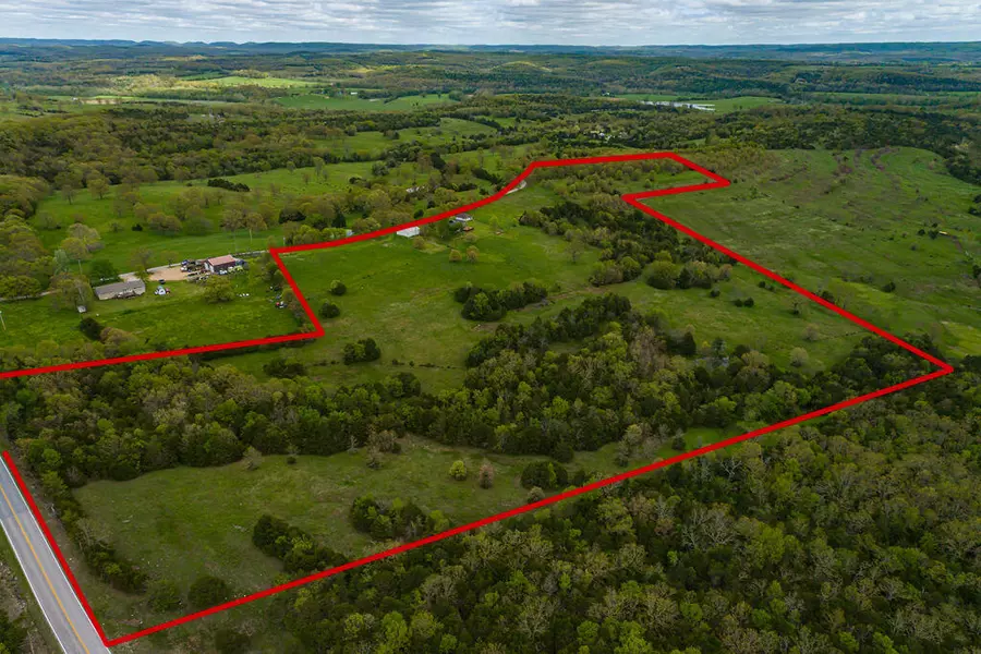 196 Badd RD, Bradleyville, MO 65614
