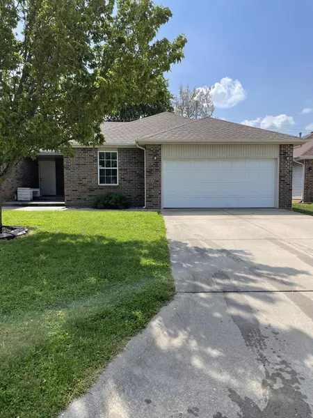 4311 N Jenni CT, Ozark, MO 65721