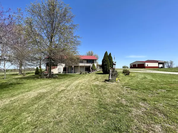 461 E 555th RD, Walnut Grove, MO 65770