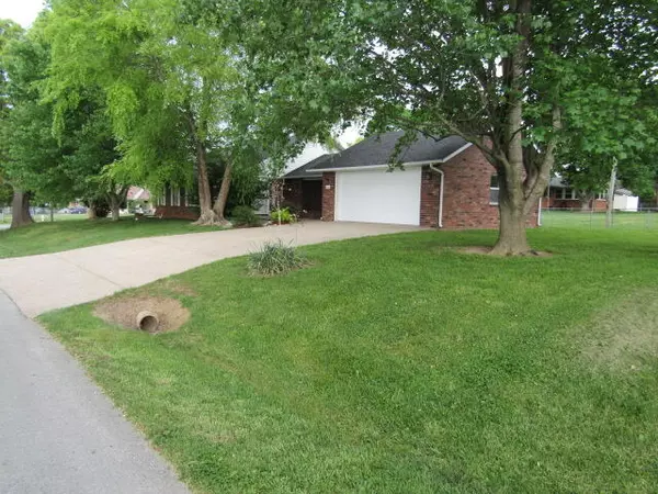 Marionville, MO 65705,200 S Western