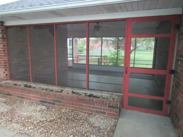 Marionville, MO 65705,200 S Western