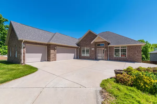 Nixa, MO 65714,520 Champagne CIR