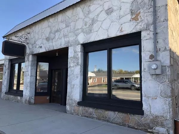 7488 State Highway 14, Sparta, MO 65753