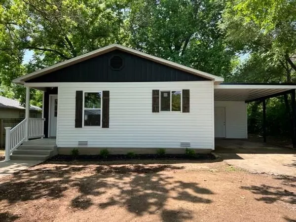 West Plains, MO 65775,1052 6th ST