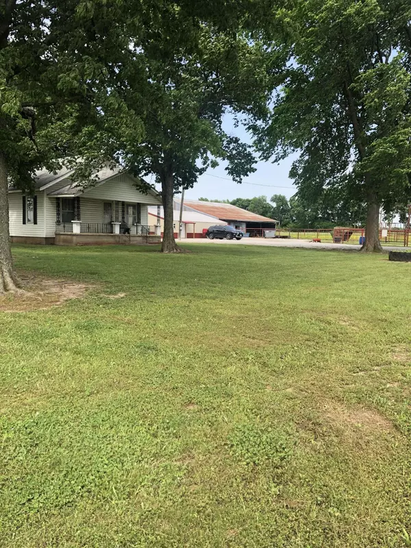 Sarcoxie, MO 64862,7851 Blackberry RD